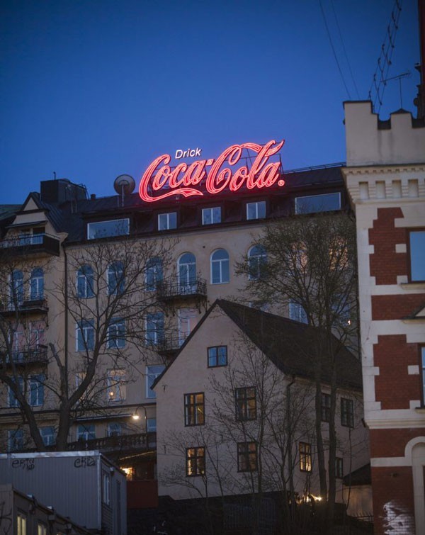 انواع مدل‌های تابلو پشت بام کدامند؟