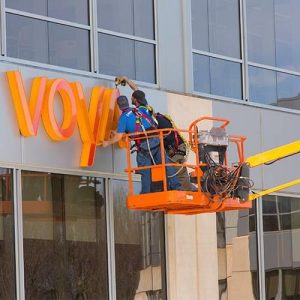 تابلو پلکسی چیست و چه کاربردی دارد؟ 2 تابلو پلکسی چیست و چه کاربردی دارد؟