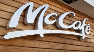 چگونه با تابلو مغازه برندسازی کنیم در رشت 1 چگونه با تابلو مغازه برندسازی کنیم در رشت