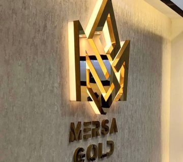 تابلو استیل و ویژگی های آن